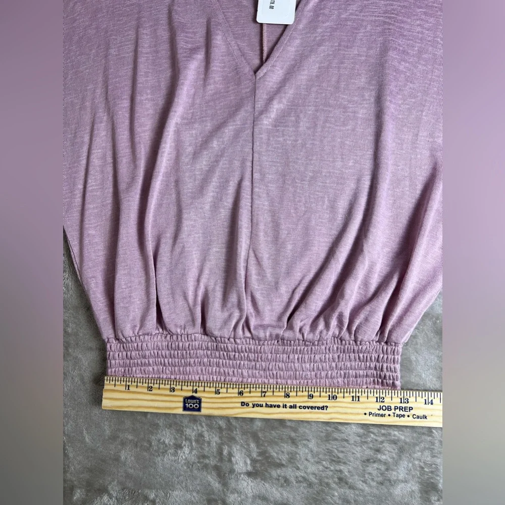 Evereve Dusty Rose V-Neck Smocked Hem Dolman Sleeve Top - Picture 4 of 10